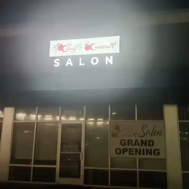 https://cdn.salonspotlight.com/photos/8pvsoLjB5DoarsYOzIOI/2647a929-3896-4d1e-b254-e6ed83cc29fd_720x720