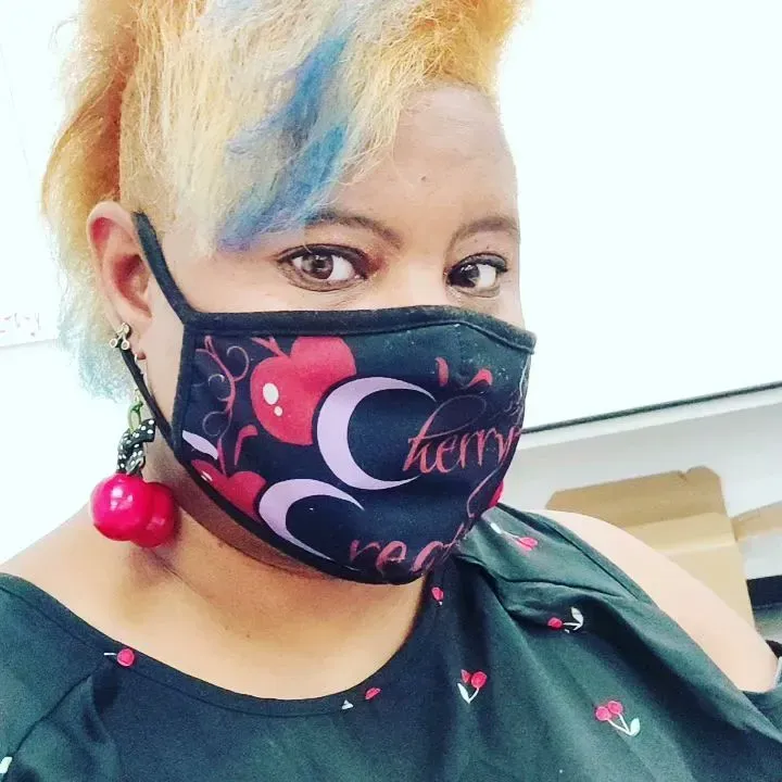 https://cdn.salonspotlight.com/photos/8pvsoLjB5DoarsYOzIOI/38b09696-5001-48e0-a96f-353f010c07b4_720x720