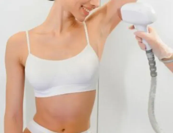 https://cdn.salonspotlight.com/photos/8tfU2TvOrpi6WusWDLtQ/7f4ba305-eb9a-46fe-a324-2fe67d15e5ff_720x720