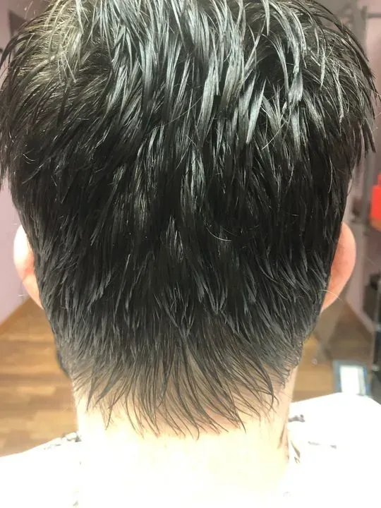 https://cdn.salonspotlight.com/photos/8zj5zyTig4FUmT63JIZZ/65889355-6774-4646-ac4a-09bf67c0d1c5_720x720