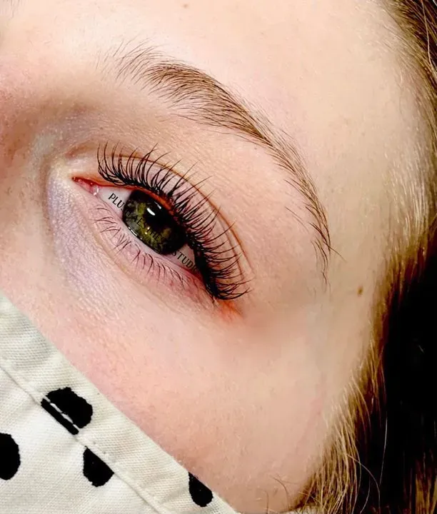 https://cdn.salonspotlight.com/photos/91pPqf6nqgMVToRqCFVU/7a96641c-8762-47a2-843b-e6d297a6e1c4_720x720