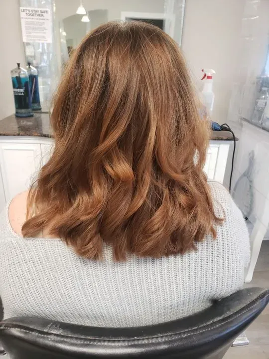 https://cdn.salonspotlight.com/photos/936bS8T73Mp6BvCSLVYU/da4dbdbe-2cbb-465e-81e4-79f32962f63b_720x720