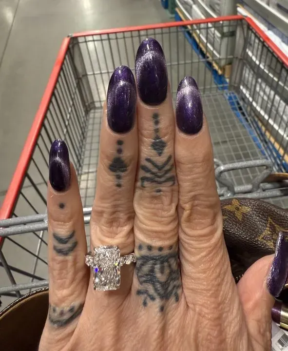 https://cdn.salonspotlight.com/photos/93JGJncUBoUmNVEl62b9/4195ee3c-0de3-4846-9659-f74e24be7fbe_720x720