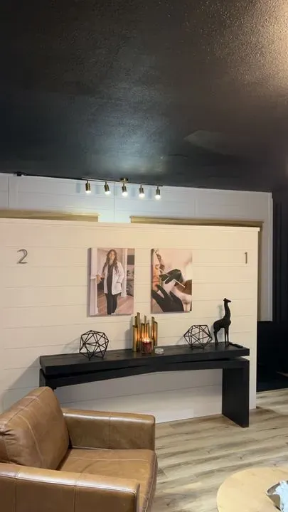 https://cdn.salonspotlight.com/photos/93cFVHJbr9lZRjhhsLzp/b5dee099-1538-4606-b296-f0b2c1118025_720x720