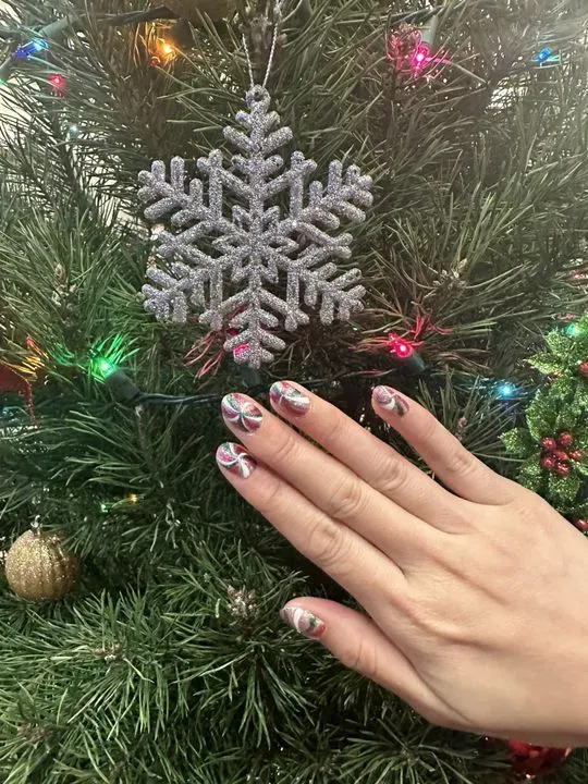 https://cdn.salonspotlight.com/photos/94bSNxSFp6fokr4hK5z9/3da43cf5-c609-4e8e-8b0e-216c3a868060_720x720