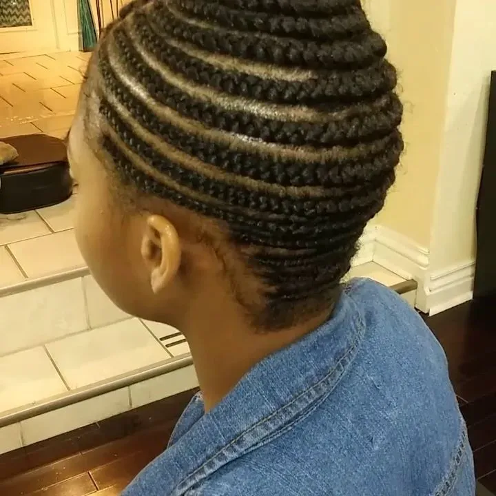 https://cdn.salonspotlight.com/photos/9AoMMGUD6BFckuiUz0xg/9f5e0916-a79f-4a81-82a2-2706638c62e2_720x720