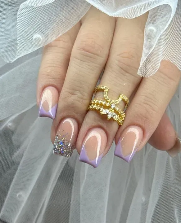 https://cdn.salonspotlight.com/photos/9FIRubClZCf6zzn2Ej9a/1a070a08-7b5e-45e7-abaa-a5165f9898a6_720x720