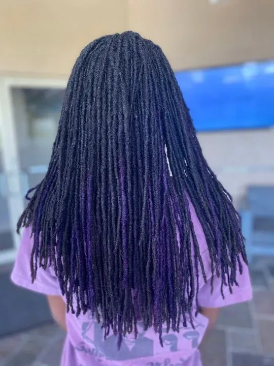 https://cdn.salonspotlight.com/photos/9KKG2hoU5X82w33KLdiJ/f41c3b8d-bd22-4cc6-a0e6-9980431dbeba_720x720