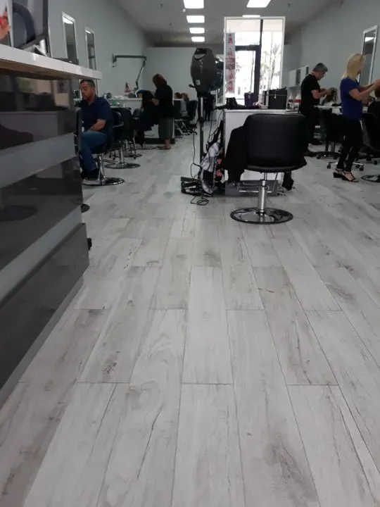 https://cdn.salonspotlight.com/photos/9KRXFH7jIs4AGUfKNgZZ/8c6dbce0-5286-4e57-a966-dfe80d1a2af3_720x720