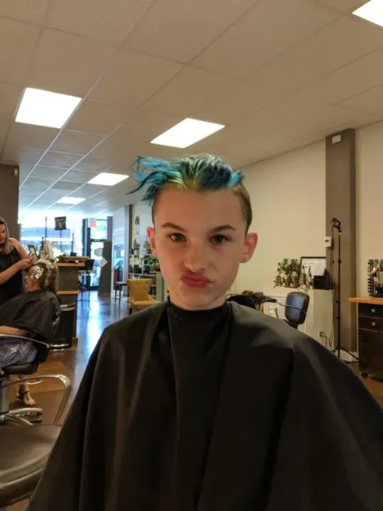 https://cdn.salonspotlight.com/photos/9LNJc3RAfZVeTYrQkTH9/1f7d6624-764b-4a7e-b16b-64a2048e909e_720x720