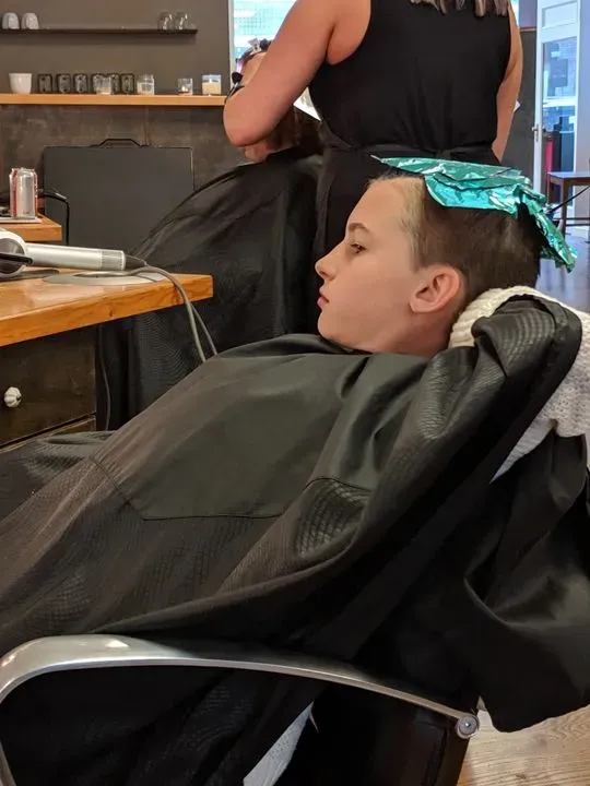 https://cdn.salonspotlight.com/photos/9LNJc3RAfZVeTYrQkTH9/7af17175-8cb1-43f8-9036-bc8548b4d187_720x720