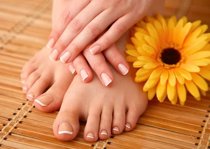 https://cdn.salonspotlight.com/photos/9Vql4EqSvO572yH3NSLt/a2a17037-9317-4f4e-98c3-45f0c6983ad4_720x720