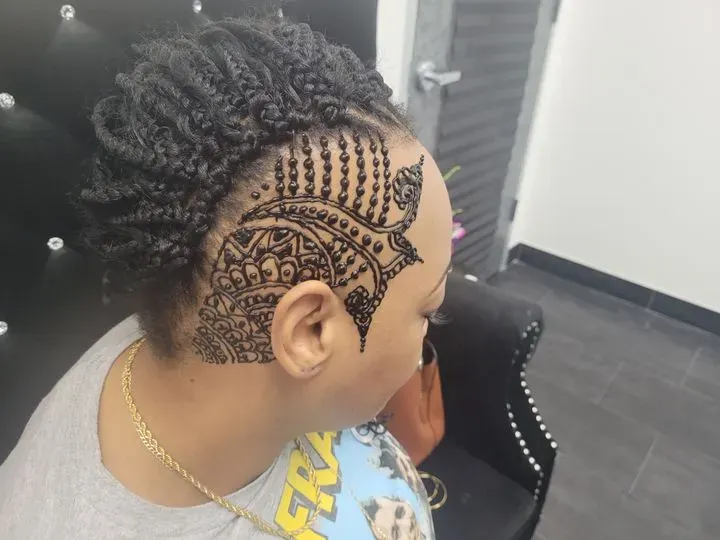 https://cdn.salonspotlight.com/photos/9WYor3eOSOjpJ9NPQ2PE/6aebb365-1e1f-4747-bc43-e0944ba3362f_720x720