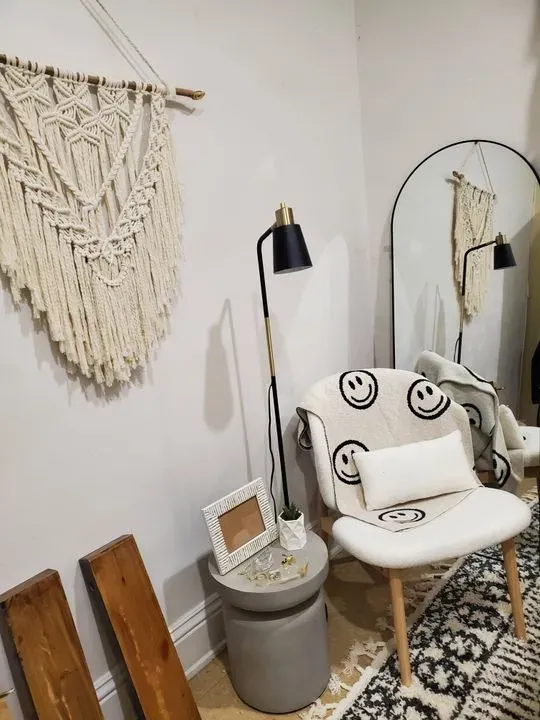 https://cdn.salonspotlight.com/photos/9bTrlhWVGeo7vgkYCsO8/6d790696-4f74-475d-9772-73025a86c72a_720x720