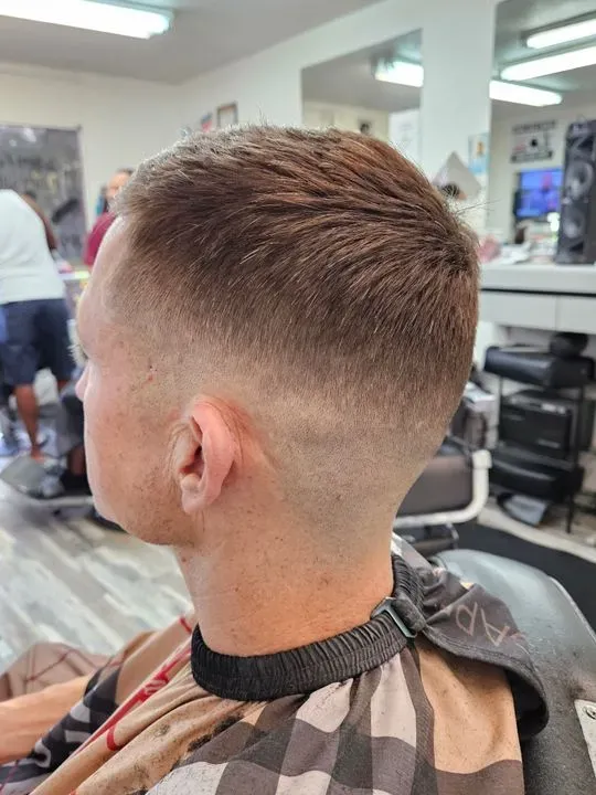 https://cdn.salonspotlight.com/photos/9incROc0ZjFg963CLCvU/8d2d924a-67e9-48bd-8371-e09237035d77_720x720