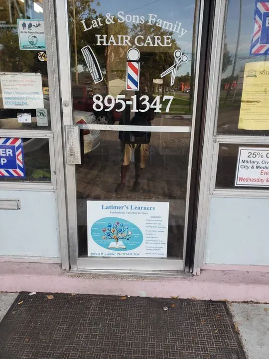 https://cdn.salonspotlight.com/photos/9incROc0ZjFg963CLCvU/a4e3c7c3-857e-465a-bfb8-d6a46482bfc5_720x720