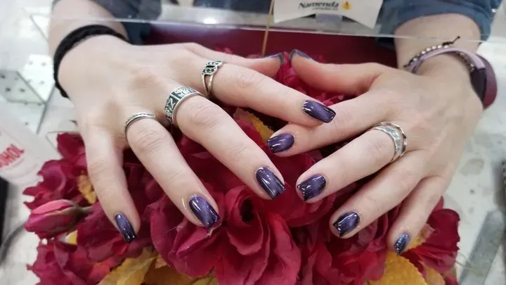 https://cdn.salonspotlight.com/photos/9lIGXi5MRSm27HGtgbeD/4ff5bffe-0119-4fc0-bcad-d83acba41ac2_720x720
