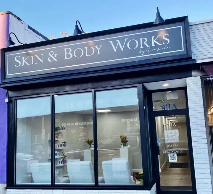 https://cdn.salonspotlight.com/photos/9lZ4XbDXyNX0JqACJG4Y/be95898f-a22b-4b51-82d5-7d754237b28e_720x720