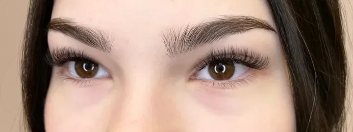 https://cdn.salonspotlight.com/photos/9laKoKGCEym1pcedWDPr/770a5313-8bcd-47c0-907e-b78b01d69c4e_720x720