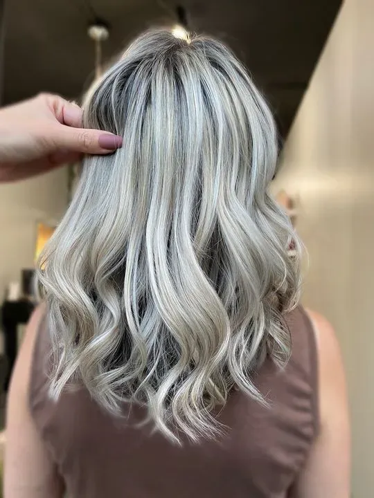 https://cdn.salonspotlight.com/photos/9ly3z5Og20adJDbrRuoo/23471a20-87c9-4292-aab3-fe8d9da3dd54_720x720