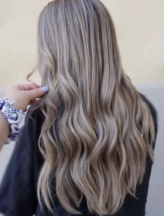 https://cdn.salonspotlight.com/photos/9ly3z5Og20adJDbrRuoo/fe5ebdb2-b561-4556-9a2c-aeab5fa5ff31_720x720