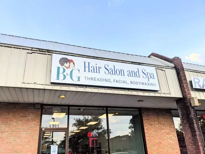 https://cdn.salonspotlight.com/photos/9rZG6vnbIVreMK8seF1x/36511afb-b2d5-4ac8-9d93-98c425eebe56_720x720