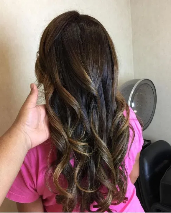 https://cdn.salonspotlight.com/photos/9s1SsgIfBB9PYykeeeem/e57792eb-b57f-41ff-afb7-3b3c220a7a13_720x720