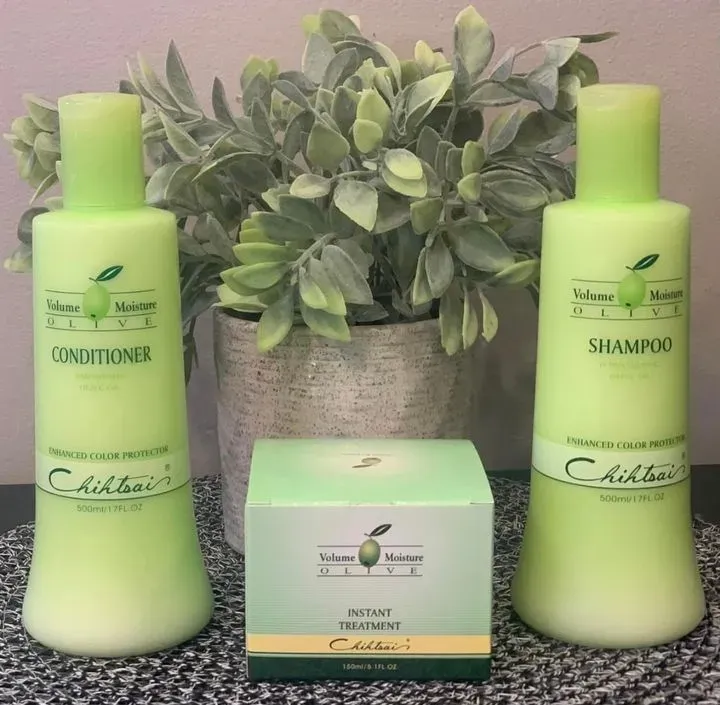https://cdn.salonspotlight.com/photos/9uS0G7dAEV5dpRPC3ils/0d6cde05-9469-4d57-b9f9-69ecd6c0ae65_720x720