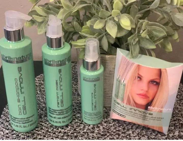 https://cdn.salonspotlight.com/photos/9uS0G7dAEV5dpRPC3ils/3a20cc83-4055-454c-b366-1eb55b1693f3_720x720