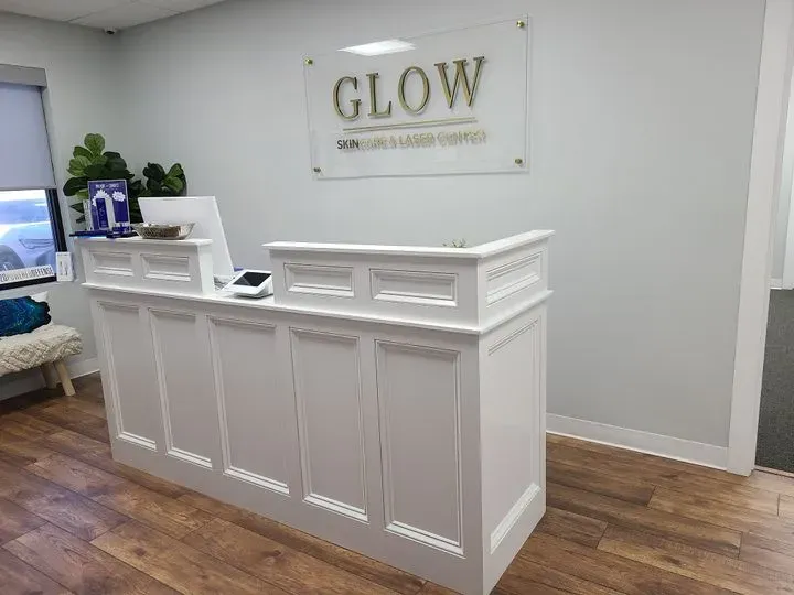 https://cdn.salonspotlight.com/photos/9wZPlYp4VHVmrhz0Z2BH/2a3707dc-aafc-4b53-afb3-7e7165ade8bd_720x720