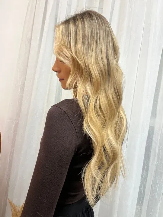 https://cdn.salonspotlight.com/photos/9xOxUrGUfSPEB50qC6B7/85c58f97-a797-49ab-a35e-cb58707310d1_720x720