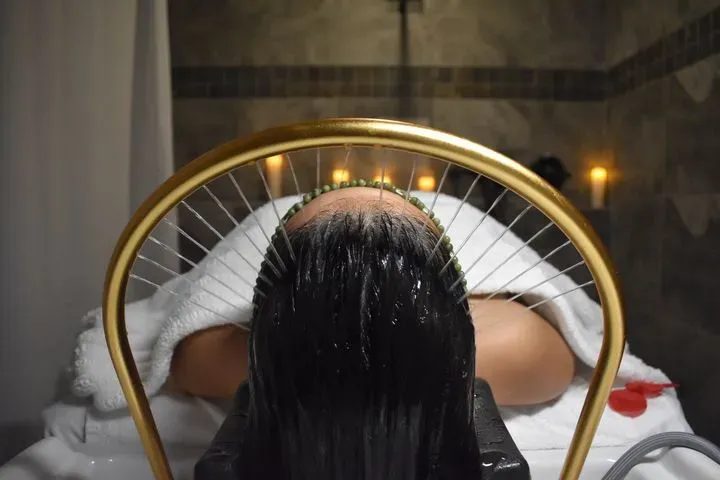 https://cdn.salonspotlight.com/photos/9yEK1H367hEE36Lbr13K/691ddbf3-b3b2-47fc-b1f4-609995f96bf0_720x720