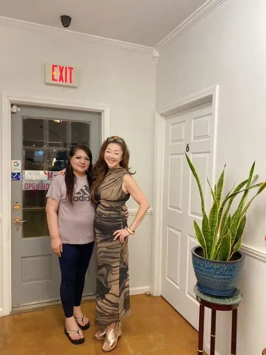 https://cdn.salonspotlight.com/photos/9yNk35GqUrEV95oqyY7w/cd97b303-d0e5-48cd-9a27-65349a9ee74a_720x720