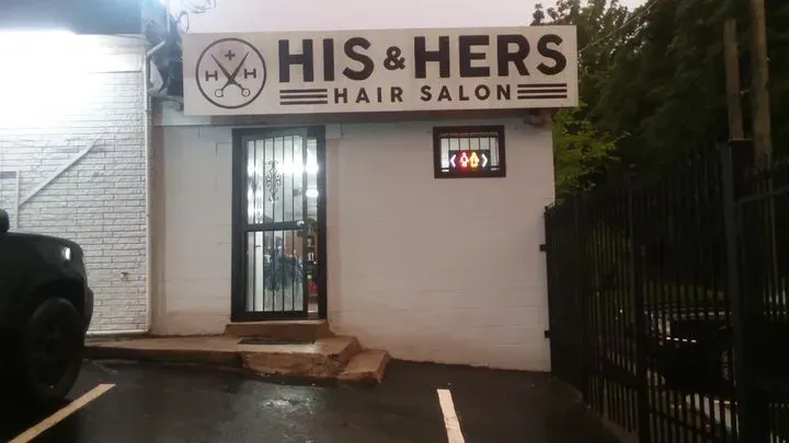 https://cdn.salonspotlight.com/photos/A3WM9T4C2s5KXnm0TWjD/b22aaf9a-c7d3-4487-bebd-776556164989_720x720
