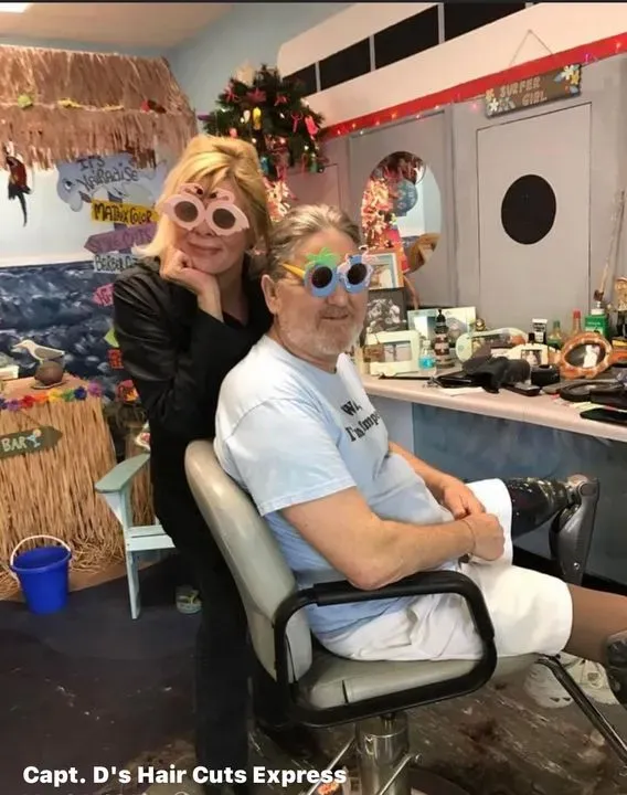 https://cdn.salonspotlight.com/photos/A5N2XhF4ZBTz0i6I1uYf/bbf4d97d-6a91-46a6-a27b-8260175e8117_720x720