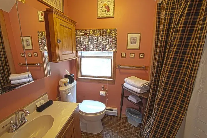 https://cdn.salonspotlight.com/photos/A6AXjq2yrnt1t70wPo3M/1e1eae02-27be-412b-9992-413d19949958_720x720