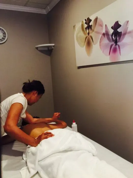 https://cdn.salonspotlight.com/photos/A6R32landJVGgvWeMloO/0457e67c-2990-45fe-a708-43a505a24562_720x720
