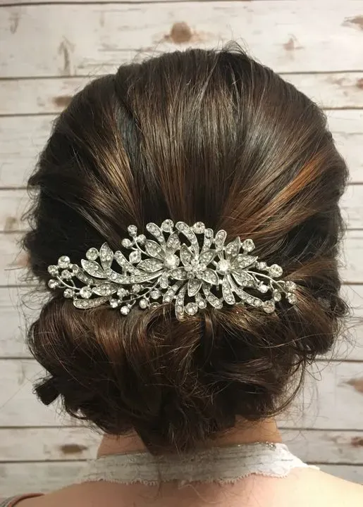 https://cdn.salonspotlight.com/photos/A7dWqddOgV1SZG0jlQJE/842360bf-bd9a-45b2-82a6-beb3ec540850_720x720