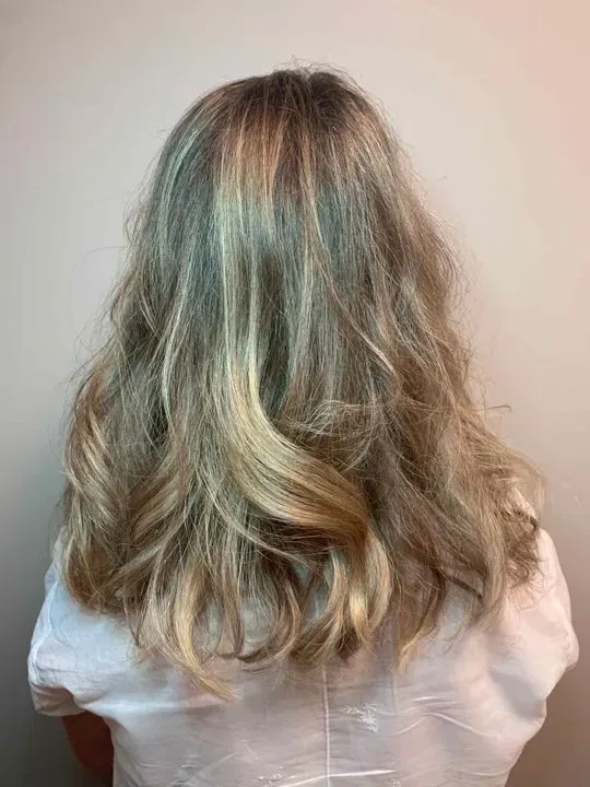 https://cdn.salonspotlight.com/photos/A7dWqddOgV1SZG0jlQJE/b57aff8c-0861-43f9-b458-74278c04c45c_720x720