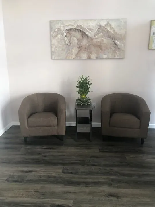 https://cdn.salonspotlight.com/photos/A9ZhWyHn598f6yeqGp60/5d7c7d2a-9cd0-476c-9b0a-8d1794a409fd_720x720