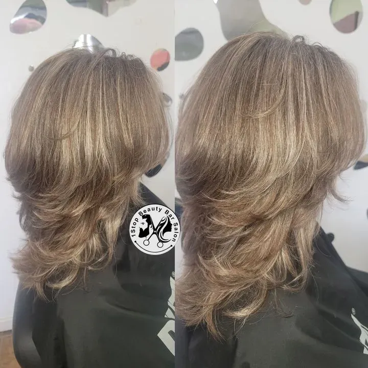 https://cdn.salonspotlight.com/photos/AB63TUf0k9ihuhb92d7d/82d07bef-213e-41a0-b9dd-22c6c627e657_720x720