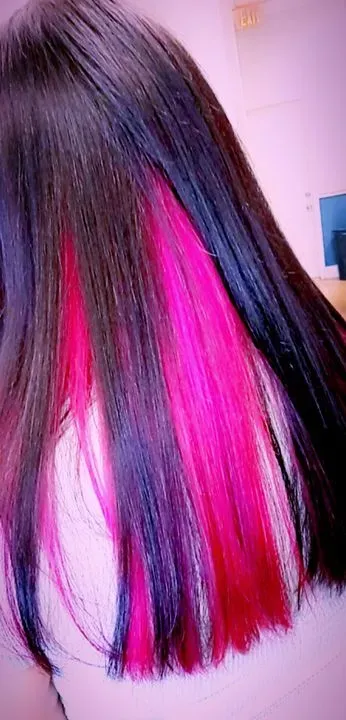 https://cdn.salonspotlight.com/photos/AGWKH3jsSYZG0KbhVH4g/c4772911-d028-4cb2-9e83-aca83963cb16_720x720