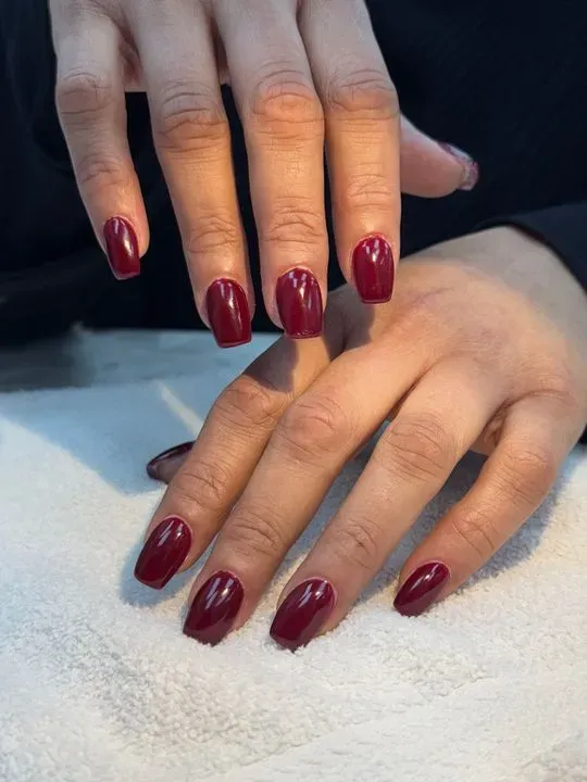 https://cdn.salonspotlight.com/photos/AMaK7dF7FIPrhgJ9X6jN/0116ede5-2ccd-44ac-b87b-ad351ea4779a_720x720