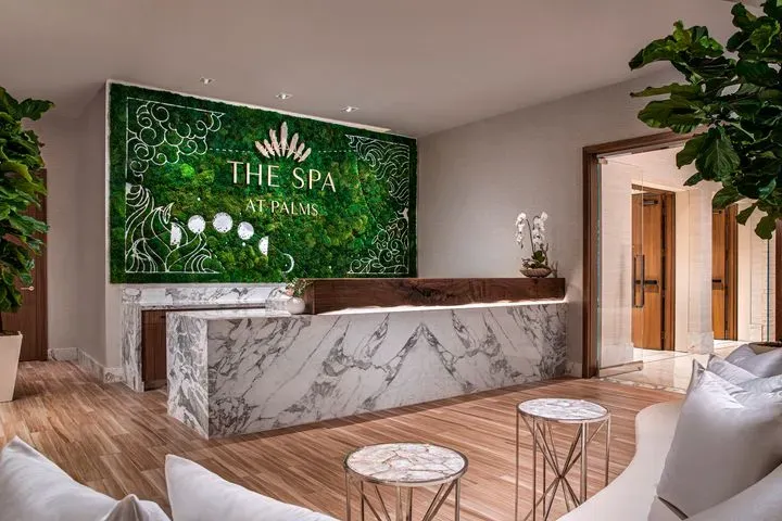 https://cdn.salonspotlight.com/photos/ANeqKfiqCVEdofX6E1JT/c1b4ce0d-7b88-462f-acbe-88764ef2d911_720x720