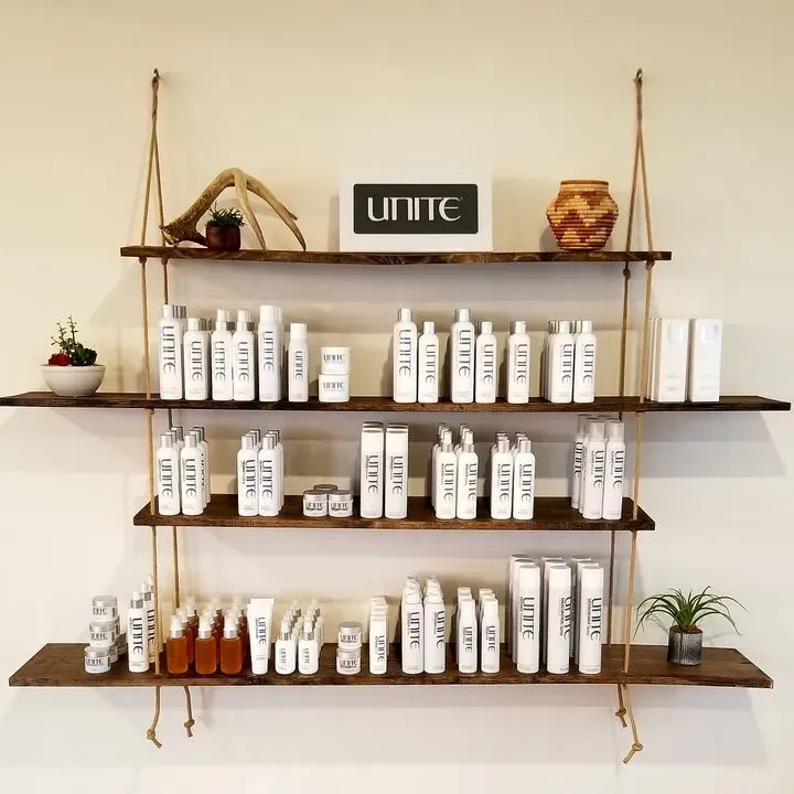 https://cdn.salonspotlight.com/photos/ASM1bltr2WRpqsJBOyxU/68f744e5-ed8c-4d3a-84e8-ef2862ea0477_720x720