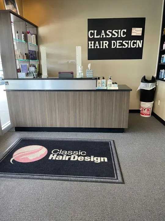 https://cdn.salonspotlight.com/photos/AYlE4bD3QcKRLa2H3CLu/523fc060-e679-425a-9656-20305bcc44d4_720x720