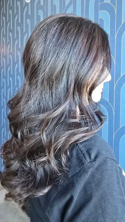 https://cdn.salonspotlight.com/photos/AZ3TnarTwmMb57JxTkDP/5ddc7f27-2b30-4186-a613-6b87b8da4930_720x720