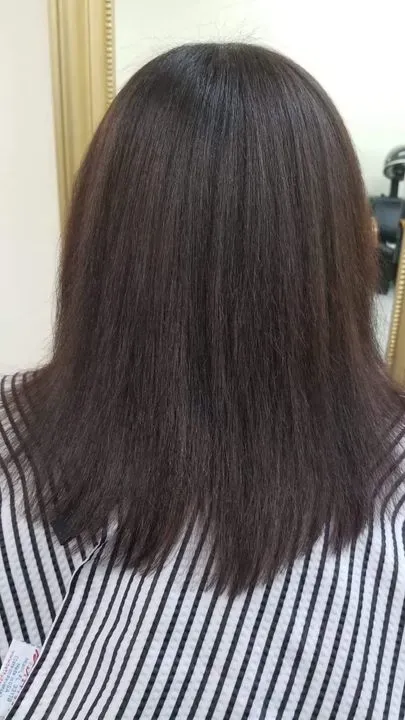 https://cdn.salonspotlight.com/photos/Aai9mUjAyIzCZ1MjjOhv/075c81f7-b817-4ec8-916a-b1027ab9fa4f_720x720