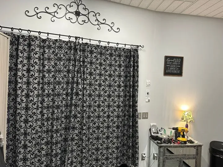 https://cdn.salonspotlight.com/photos/Acdsne14H0qXMbZcPlfc/0c9dc6e3-c923-458d-a3e8-ec2ef869f6c8_720x720