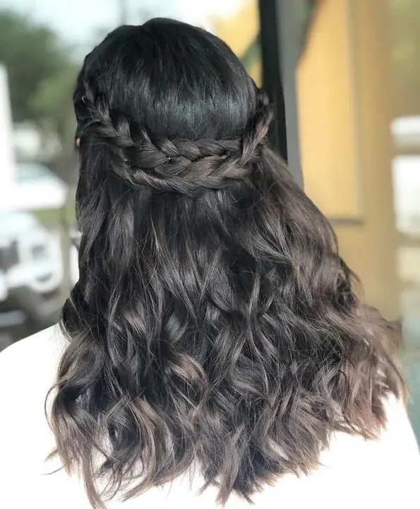 https://cdn.salonspotlight.com/photos/AeZcdLcnZXdGTEwxbkBq/c369db40-a96f-4ceb-8f53-5b7bcb7677c5_720x720